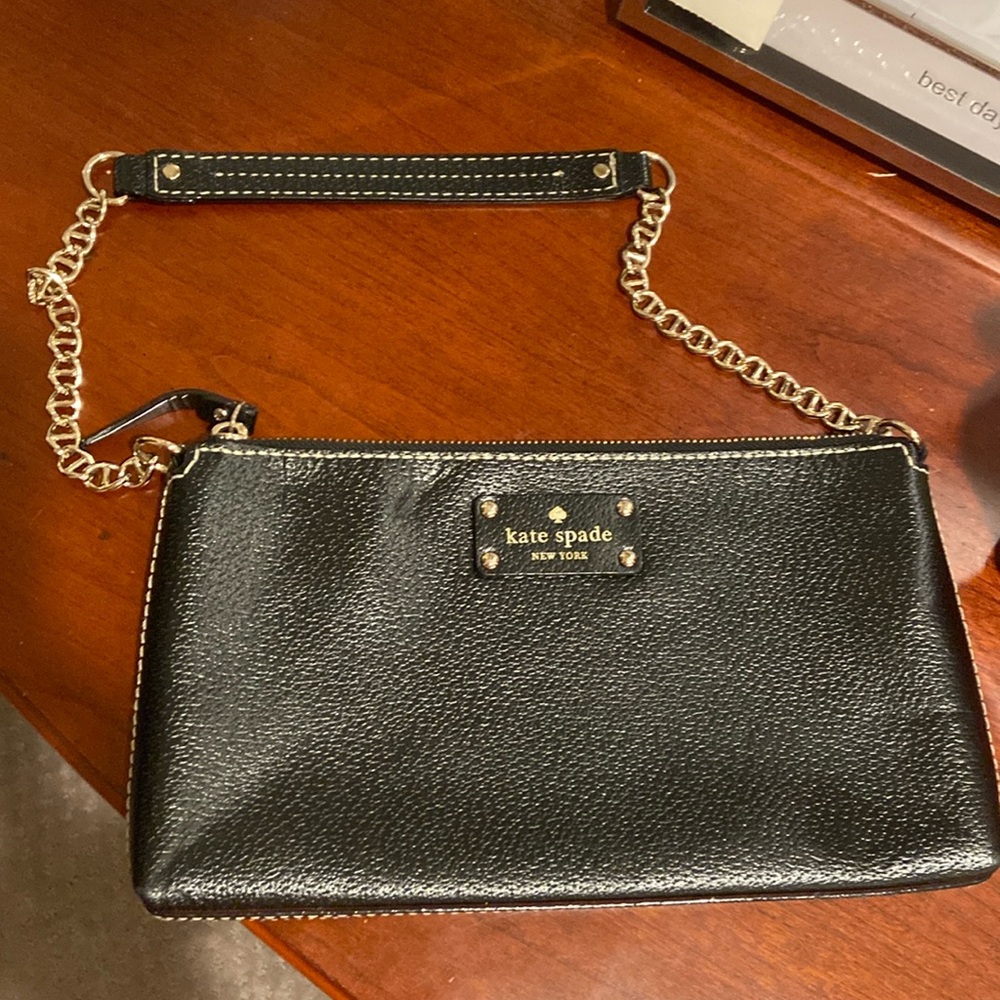 Kate Spade-EUC-Shoulder Bag-100% Leather—Black